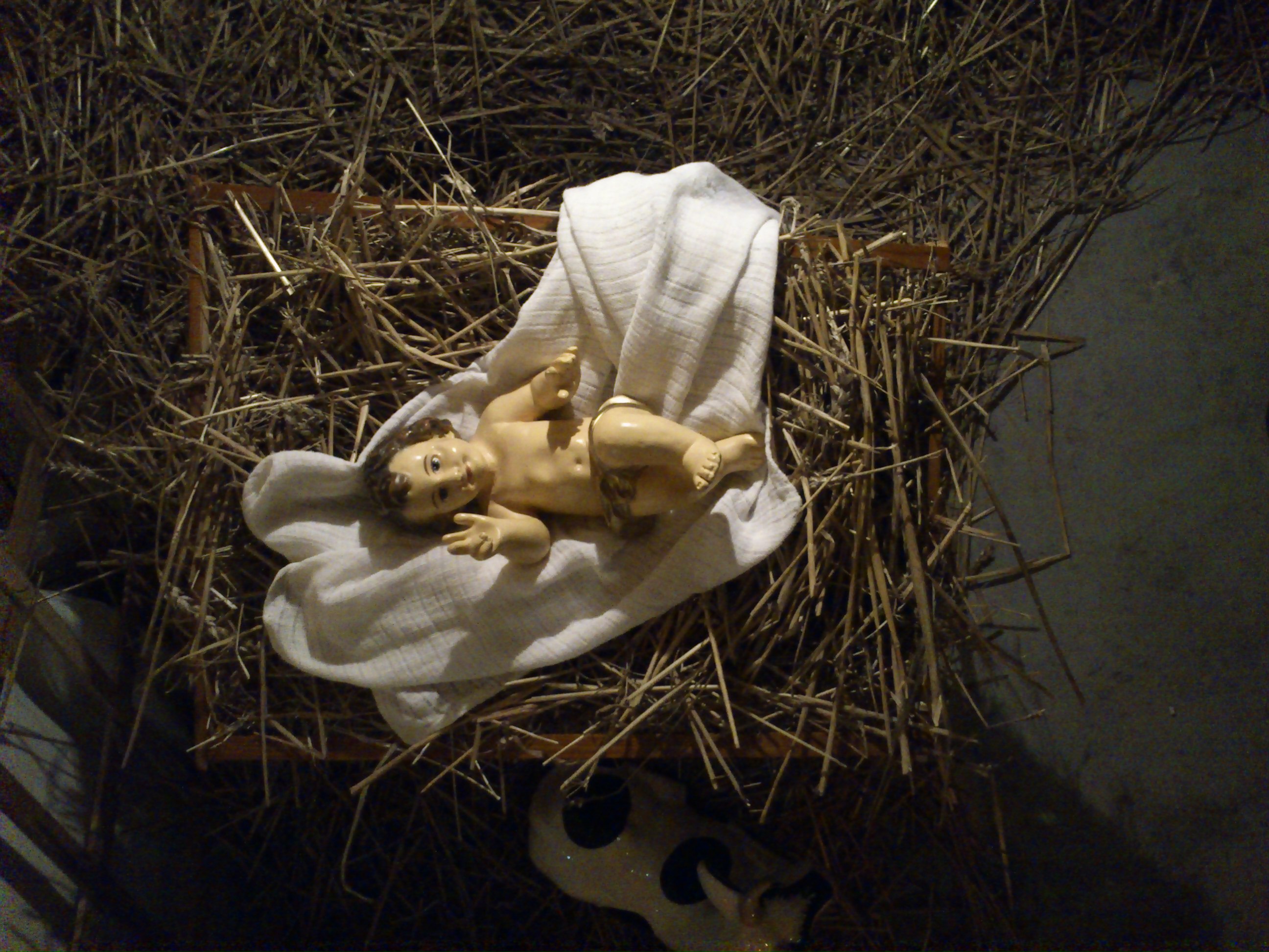 Jezuliatko v jasličkách (v kaplnke)